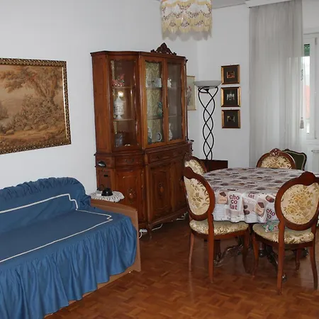 Spacious For Families شقة *